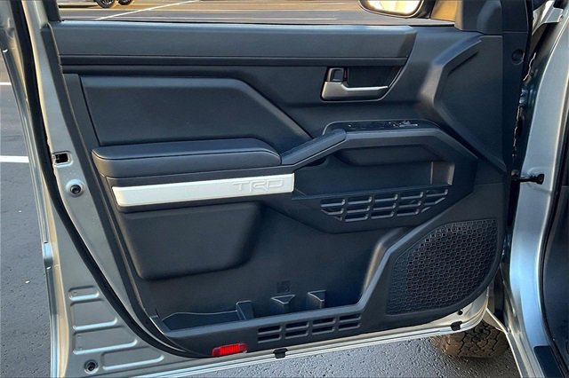 Used 2024 Toyota Tacoma TRD Off-Road image 23