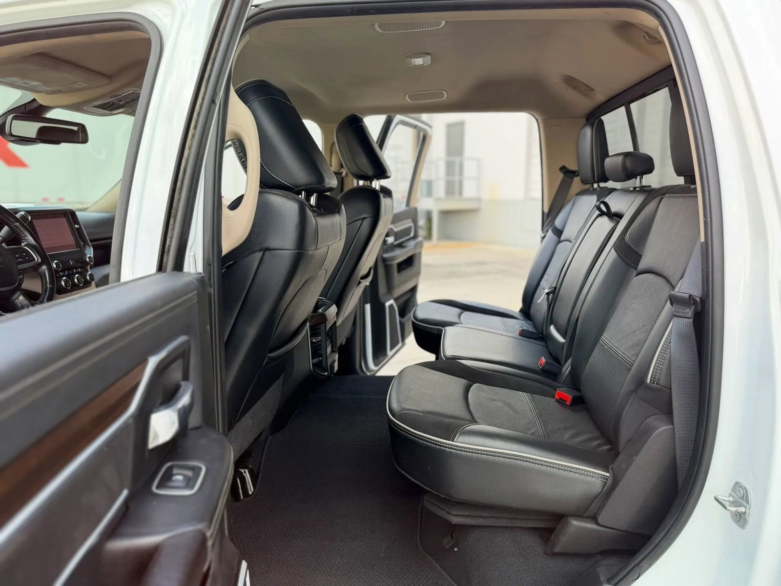 Used 2022 RAM 3500 Laramie RWD image 23