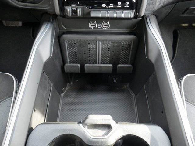 Used 2025 RAM 2500 Laramie image 27