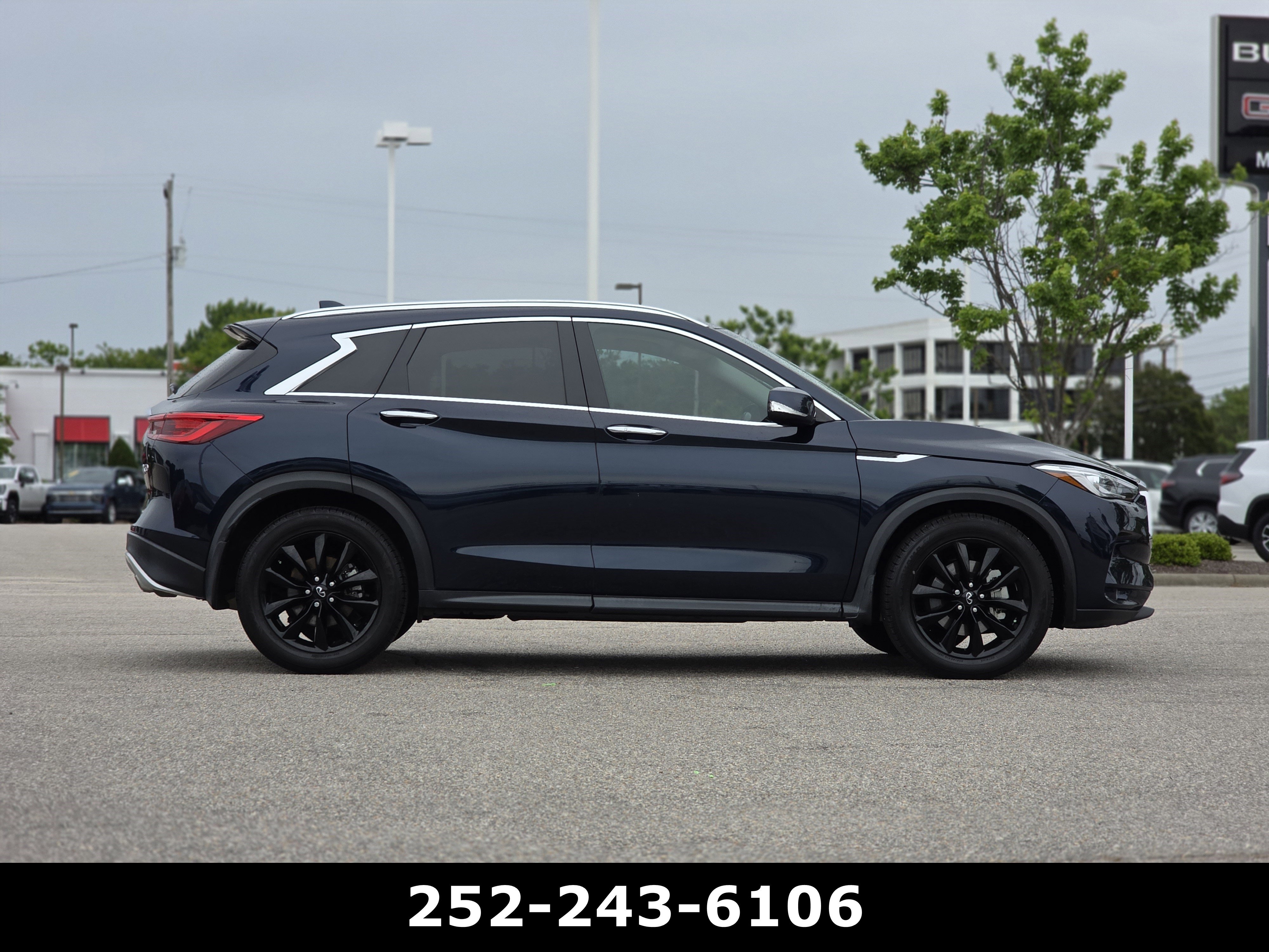 Used 2021 INFINITI QX50 Luxe FWD image 8