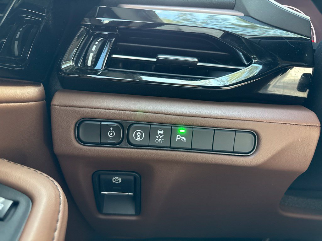 Used 2023 Acura MDX w/ Technology Package FWD image 37