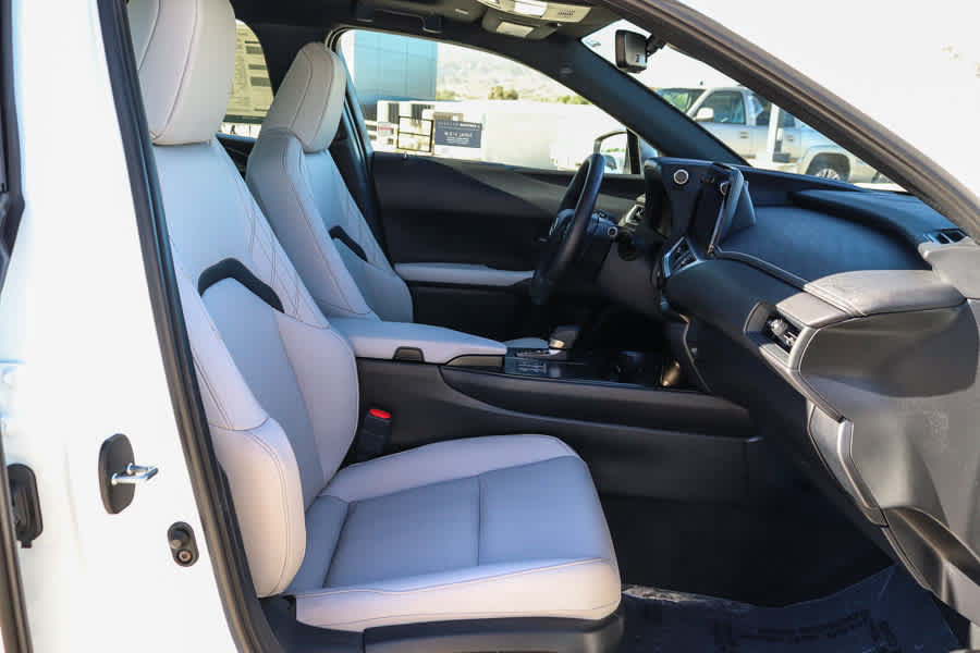 Certified 2026 Lexus UX 300h FWD w/ Accessory Package (Z2) image 19
