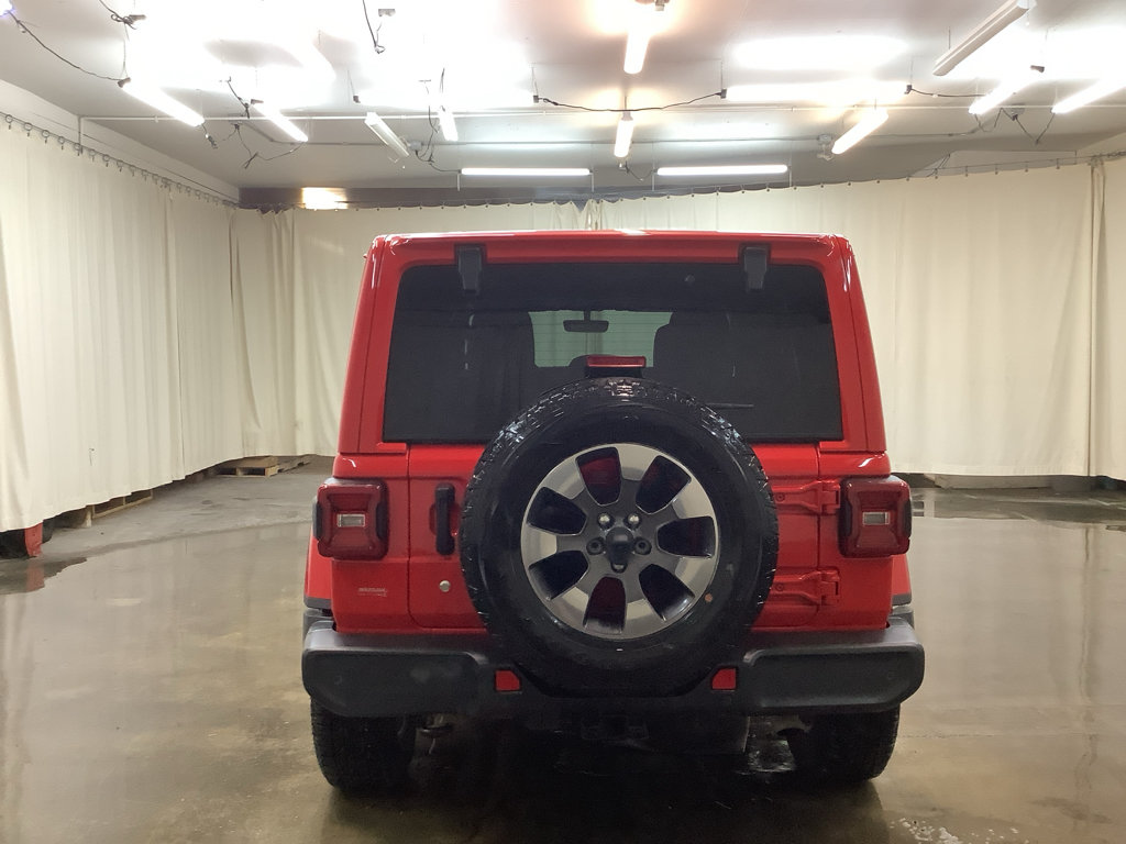 Used 2018 Jeep Wrangler Unlimited Sahara AWD/4WD image 6