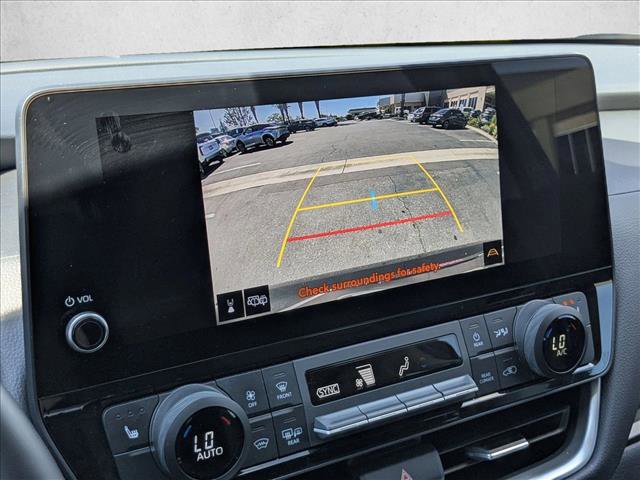 Used 2025 Toyota Grand Highlander AWD image 14