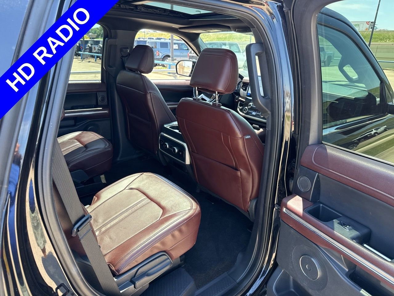 Used 2022 Ford Expedition Limited RWD image 14