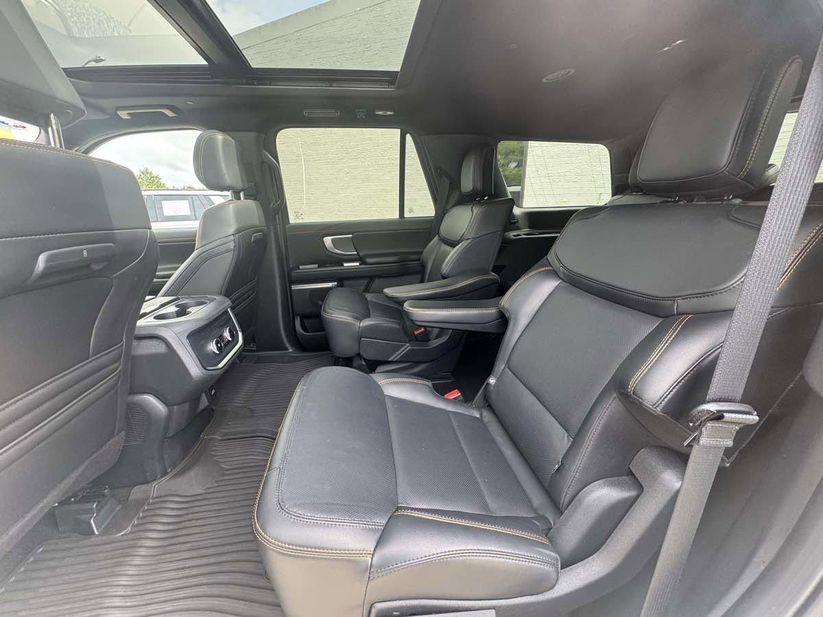 Used 2025 Ford Expedition Tremor image 8