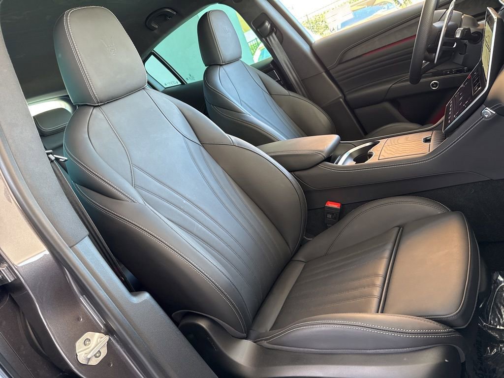 Used 2025 Maserati Grecale Folgore AWD/4WD image 20