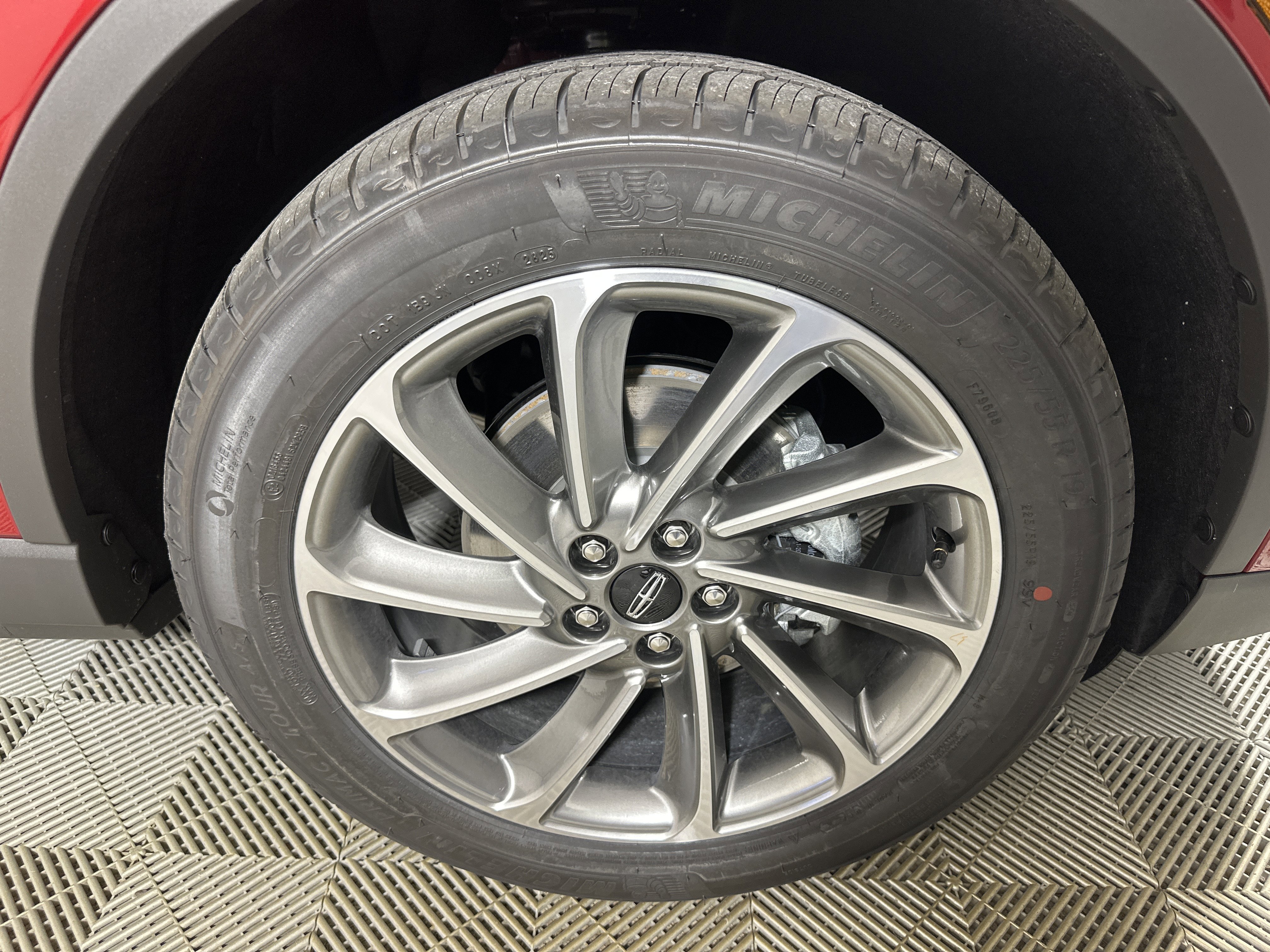 New 2026 Lincoln Corsair Premiere image 25