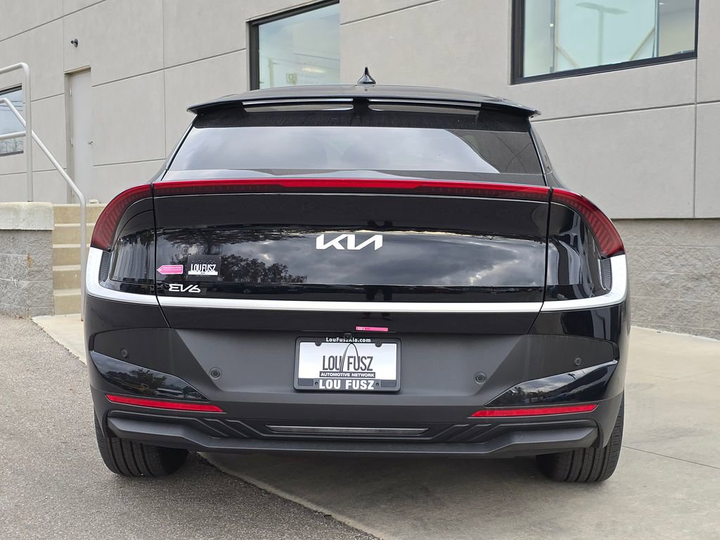 New 2025 Kia EV6 Light w/ Light LR Technology Package image 18