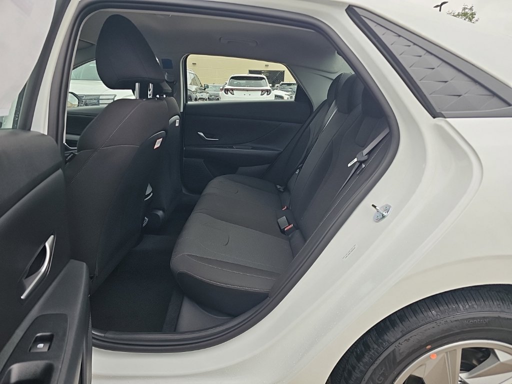 New 2026 Hyundai Elantra SE FWD image 26