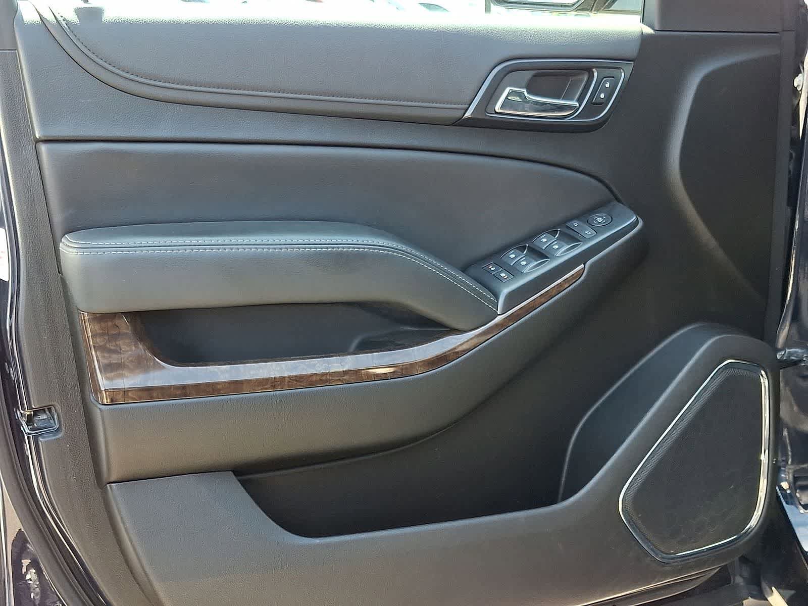 Used 2020 Chevrolet Suburban LS AWD/4WD image 26