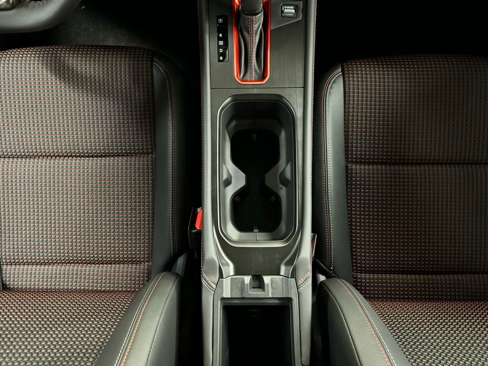 New 2026 Nissan Kicks SR w/ Cold Weather Package image 23