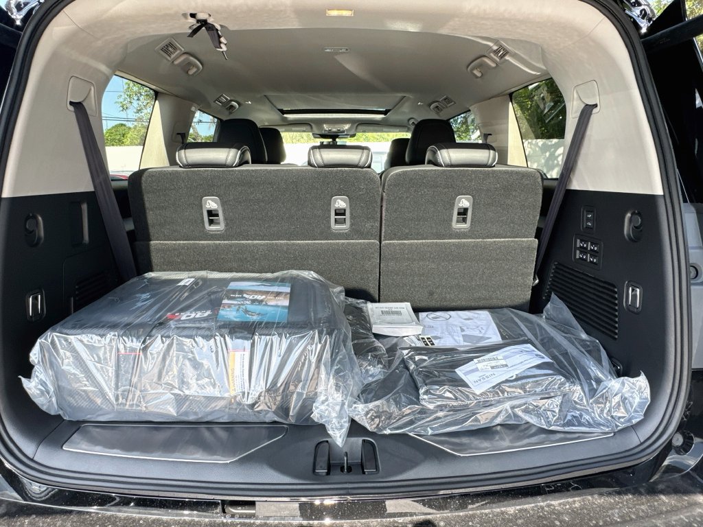 New 2027 INFINITI QX80 Luxe w/ Cargo Package AWD/4WD image 28