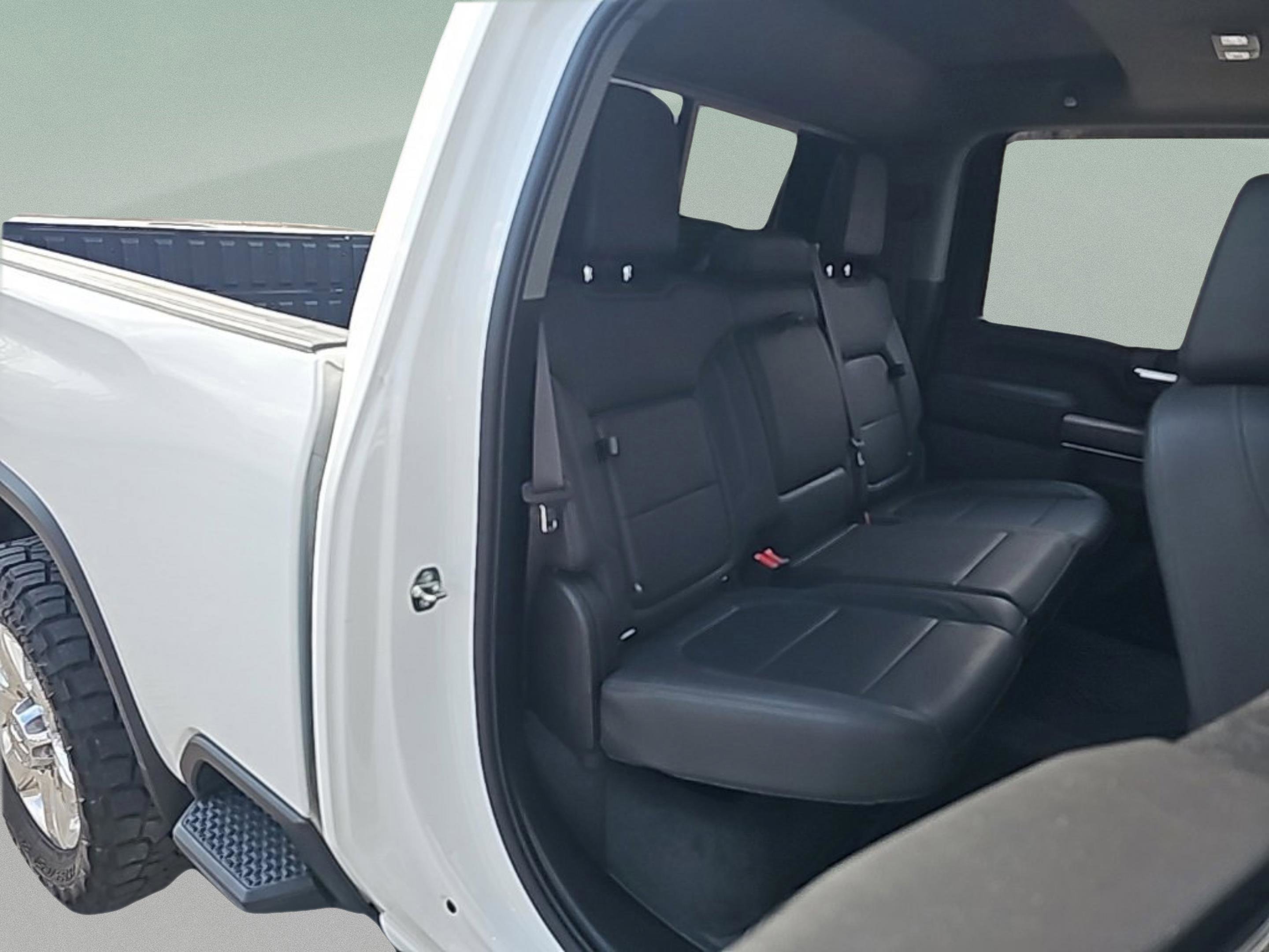 Used 2023 Chevrolet Silverado 2500 LTZ w/ LTZ Premium Package image 31