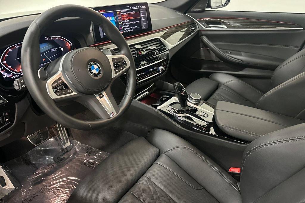 Used 2023 BMW 540i xDrive w/ M Sport Package AWD/4WD image 10