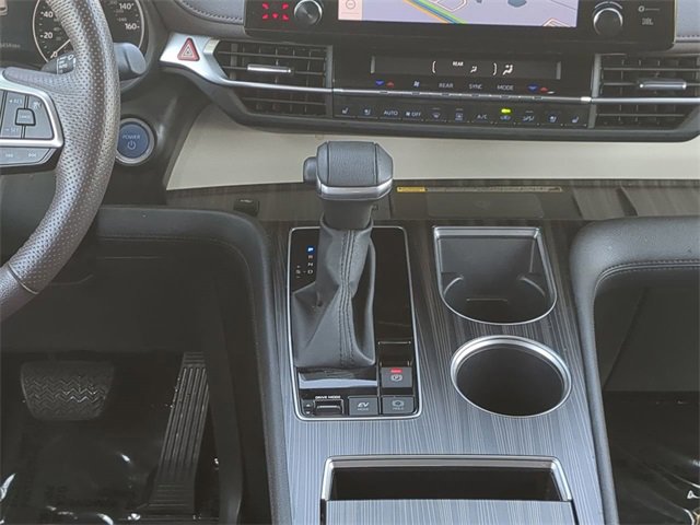 Certified 2023 Toyota Sienna Platinum image 19