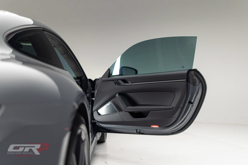 Used 2025 Porsche 911 GTS image 32