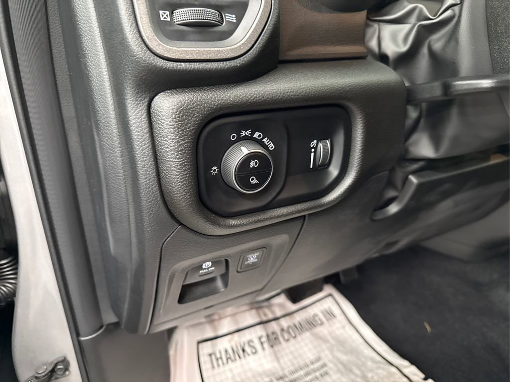 Certified 2025 RAM 1500 Tradesman w/ Night Edition image 38