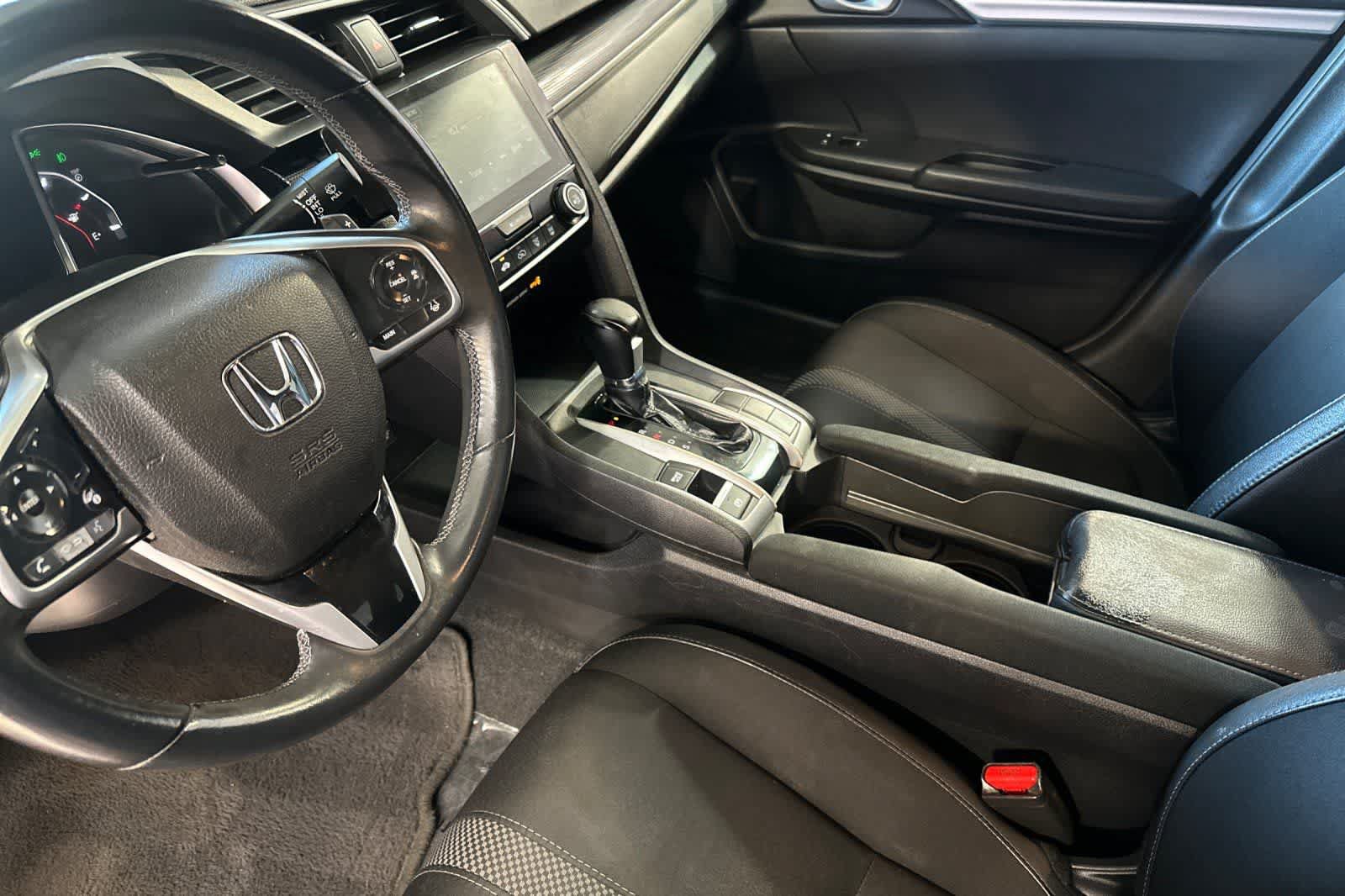 Used 2019 Honda Civic Sport image 12