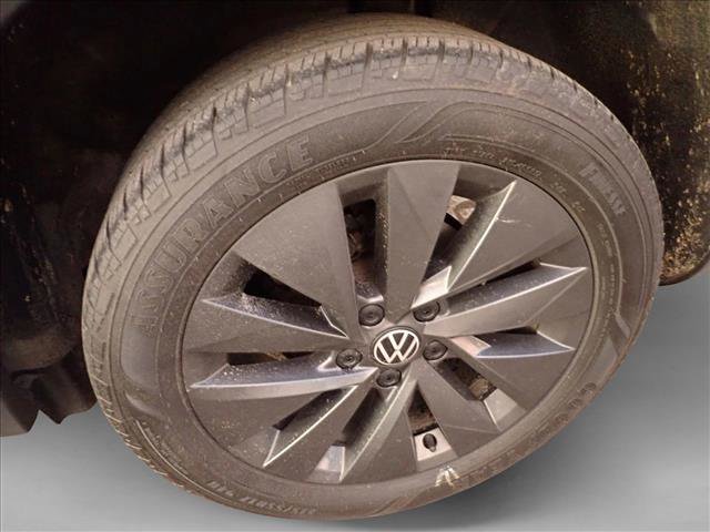 Used 2023 Volkswagen Taos S image 7