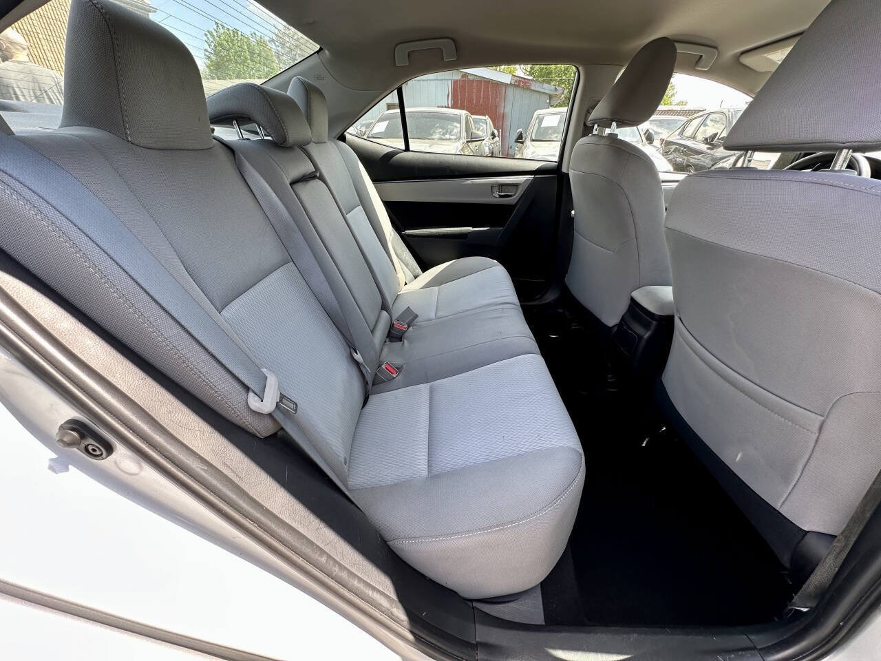 Used 2016 Toyota Corolla LE FWD image 21