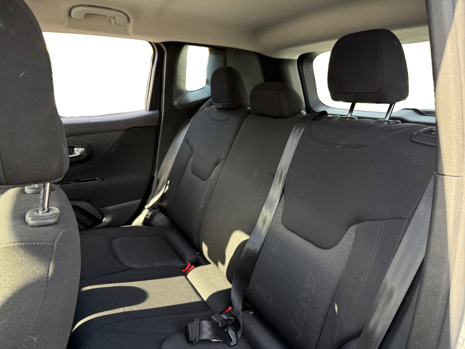 Used 2016 Jeep Renegade Sport w/ Power & Air Group image 13