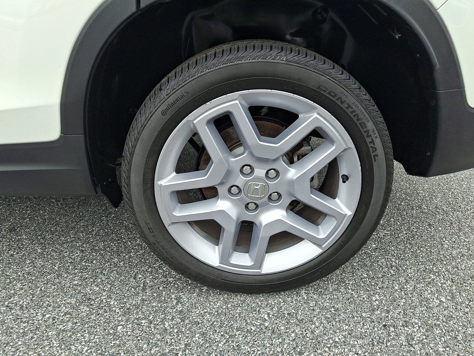 Used 2025 Honda Passport EX-L image 8
