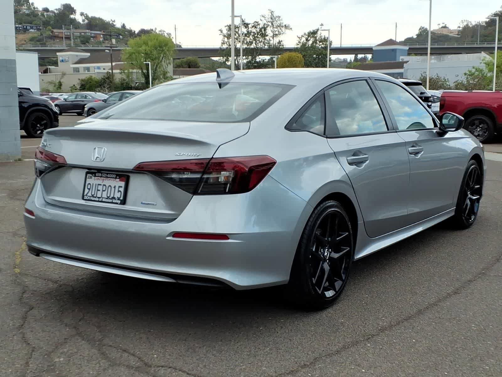 Used 2025 Honda Civic Sport image 4