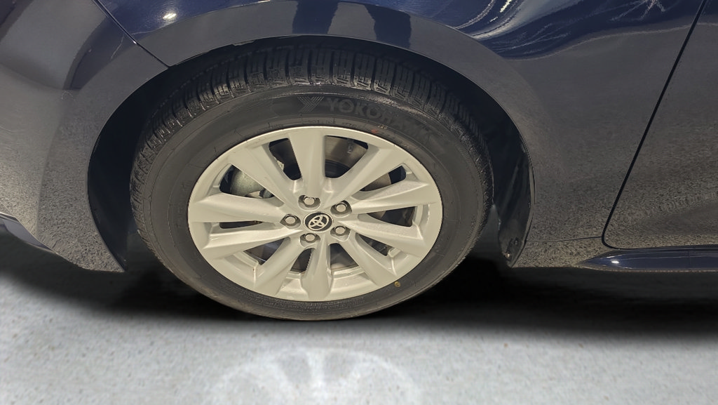 Used 2024 Toyota Corolla LE FWD image 10