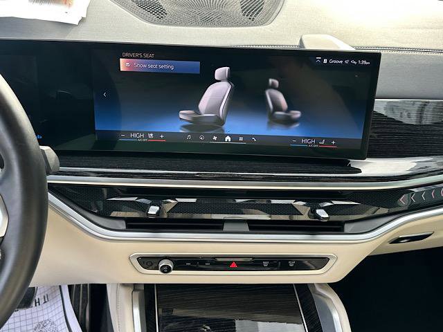 Certified 2024 BMW X6 xDrive40i w/ Executive Package image 32