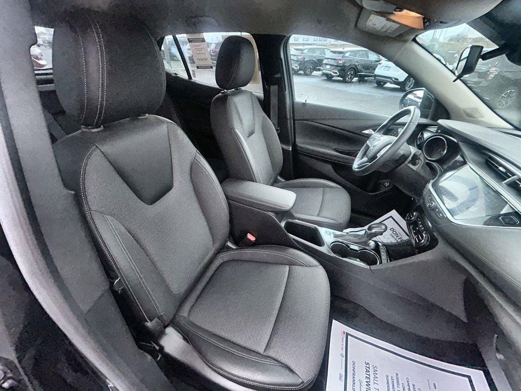 Used 2023 Buick Encore GX Select w/ Sport Touring Package image 30