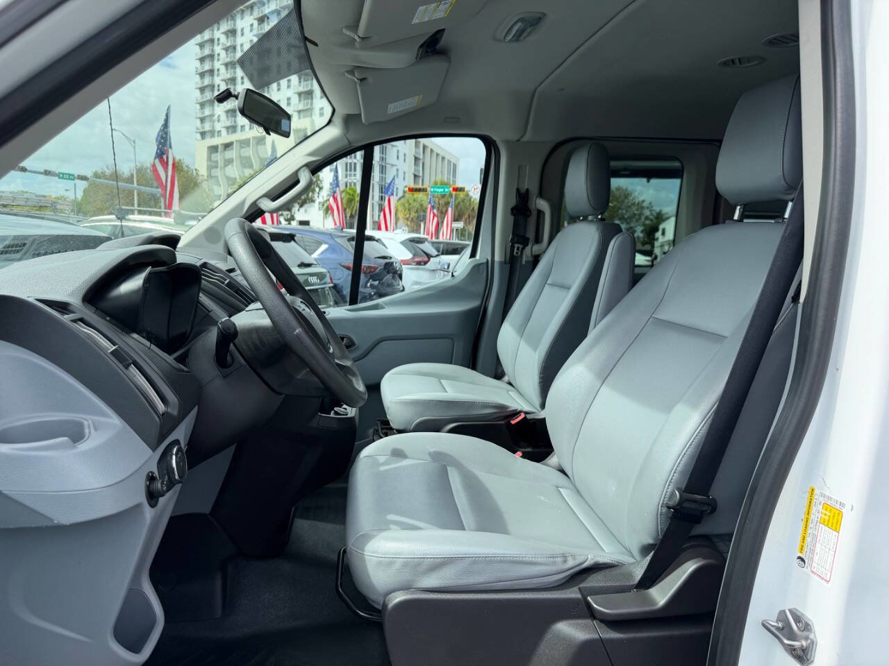 Used 2017 Ford Transit 150 XL RWD image 10