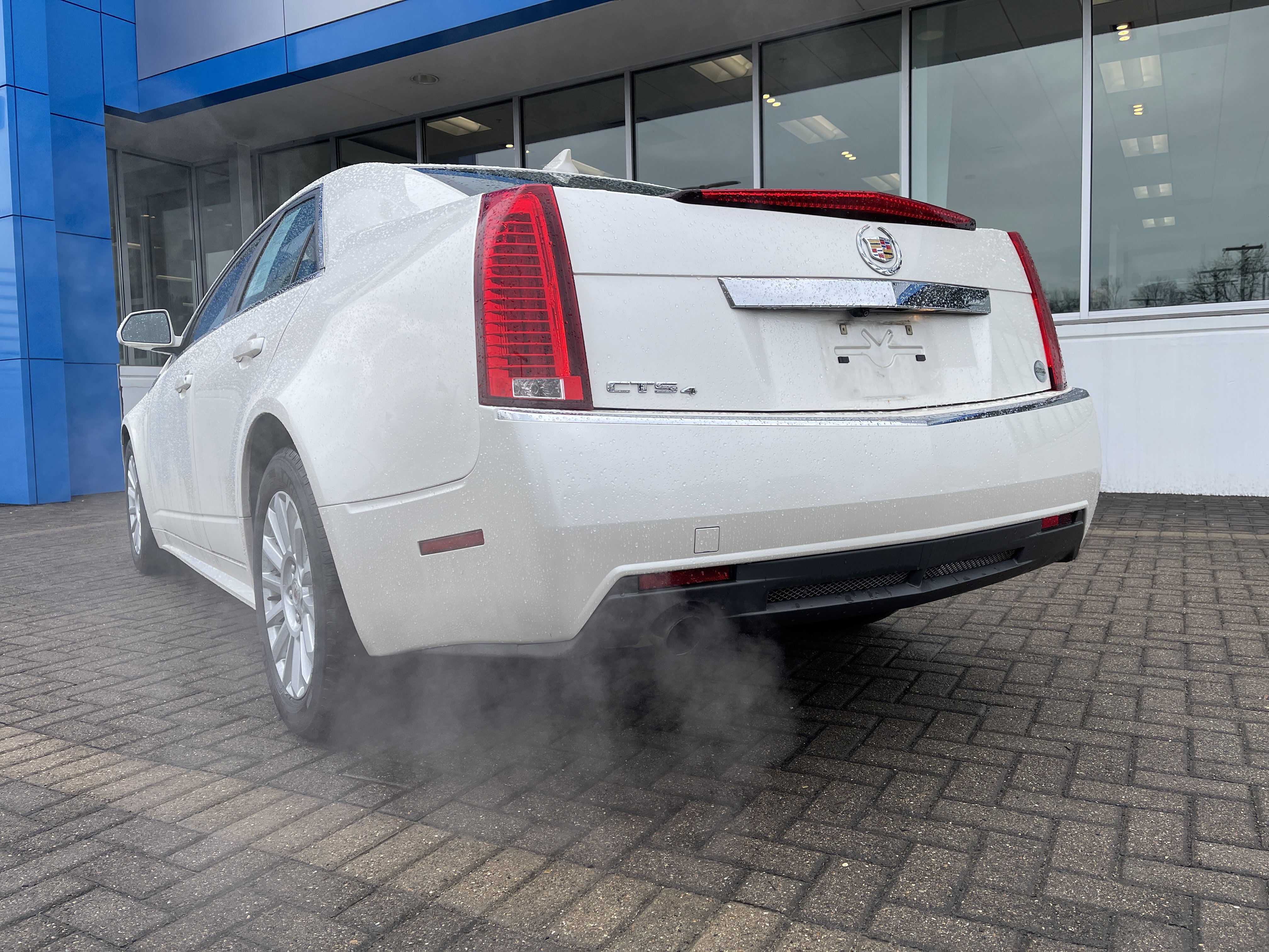 Used 2011 Cadillac CTS Luxury image 3