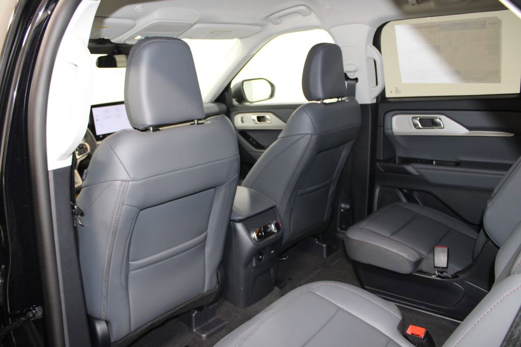 New 2026 Ford Explorer Active image 25