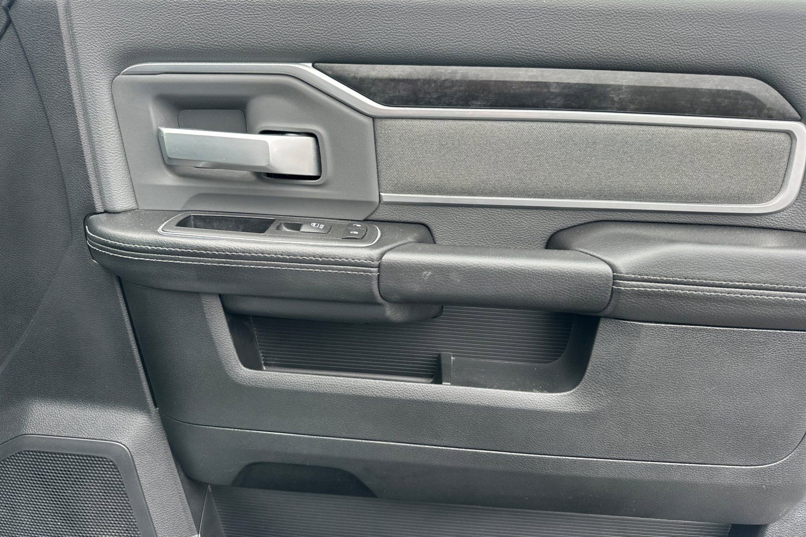 Used 2023 RAM 3500 Big Horn w/ Level 1 Equipment Group image 20