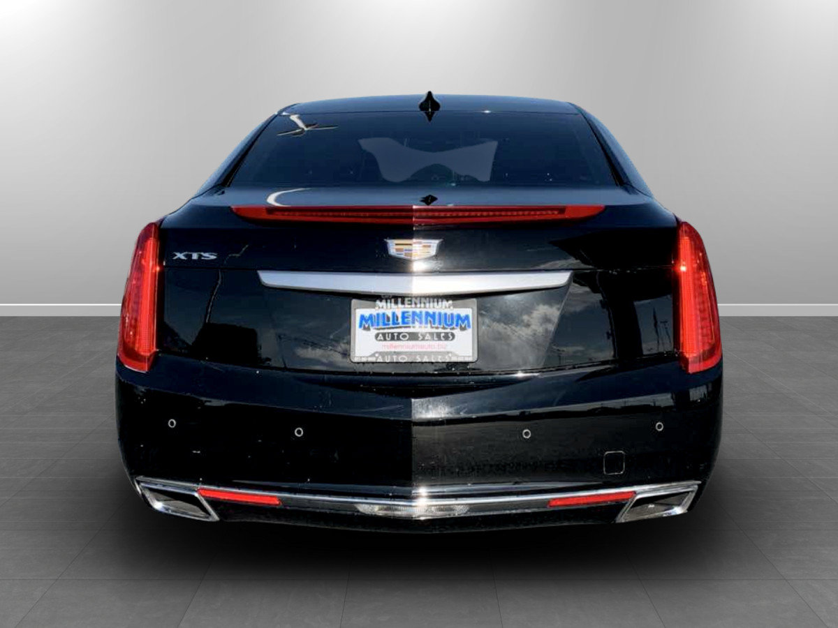 Used 2017 Cadillac XTS Luxury FWD image 6
