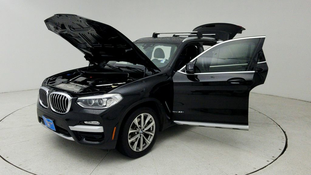 Used 2018 BMW X3 xDrive30i AWD/4WD image 11