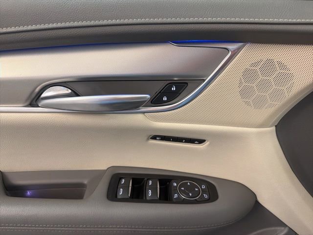Used 2019 Cadillac XT5 Premium Luxury FWD image 16