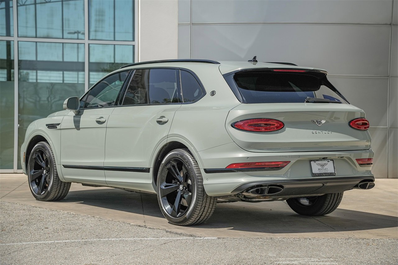 New 2025 Bentley Bentayga Extended Wheelbase image 3