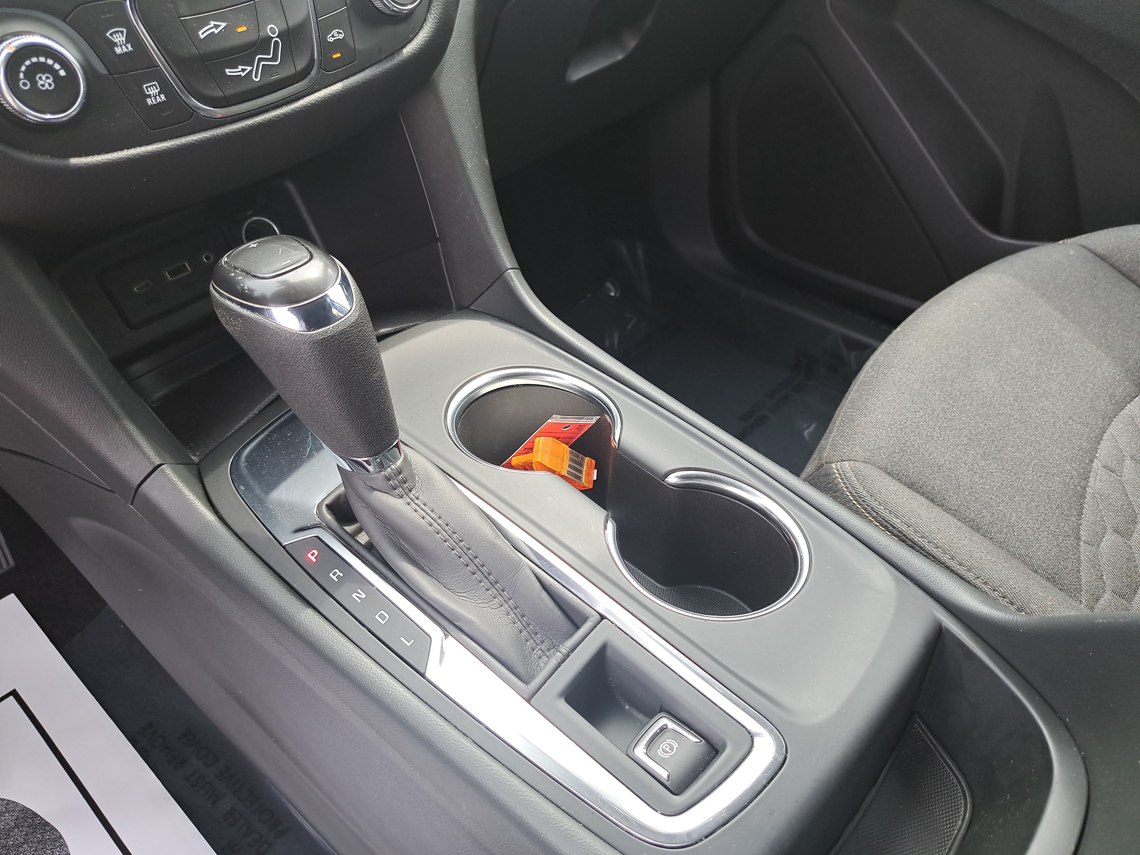 Used 2021 Chevrolet Equinox LT FWD image 24