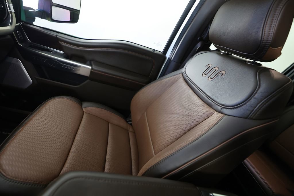 Used 2026 Ford F250 King Ranch w/ Chrome Package image 40