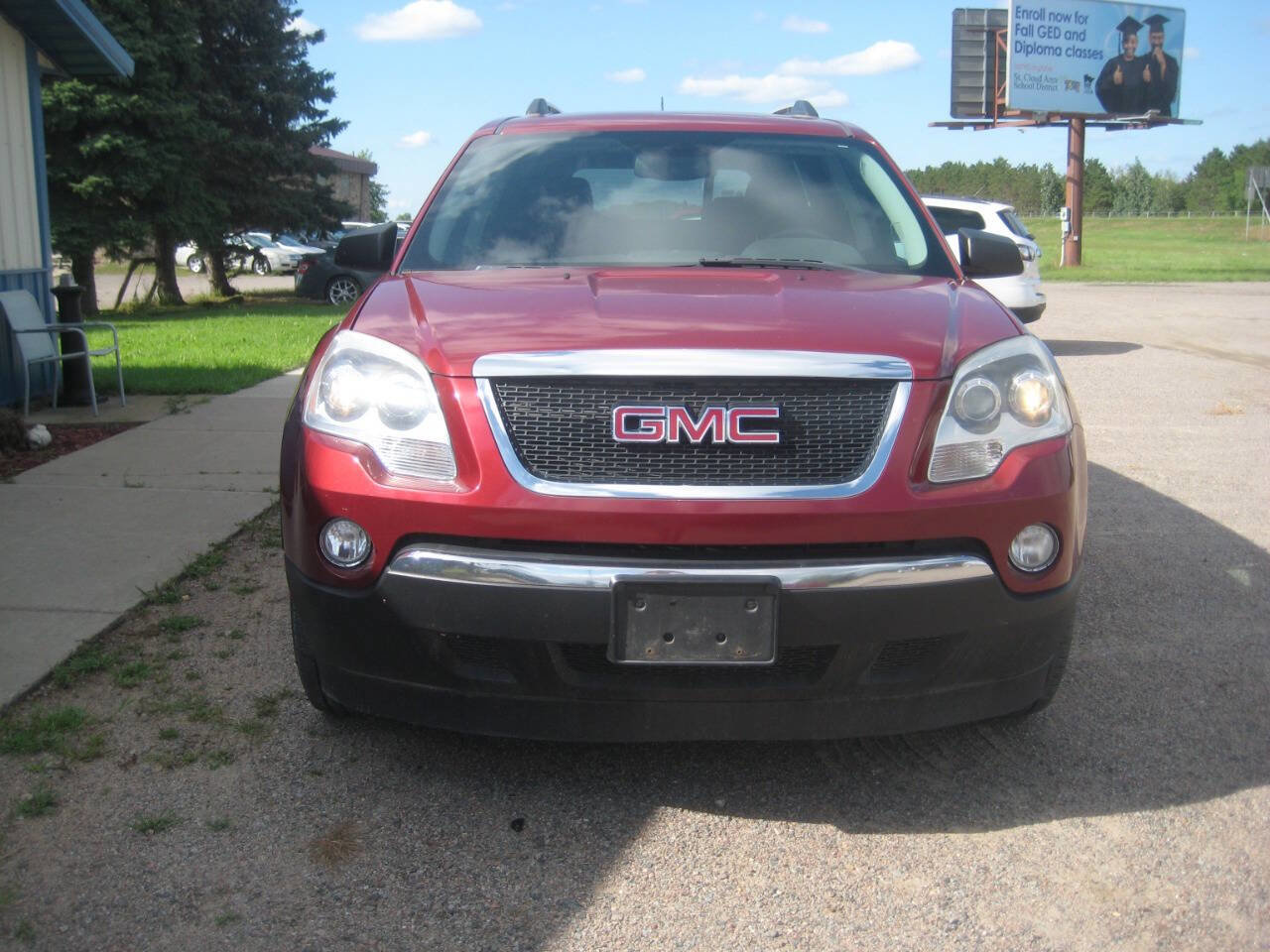 Used 2010 GMC Acadia SLE image 5