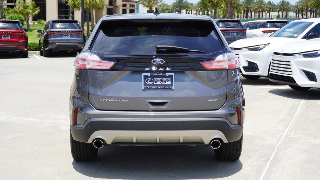 Used 2022 Ford Edge Titanium w/ Equipment Group 301A AWD/4WD image 8