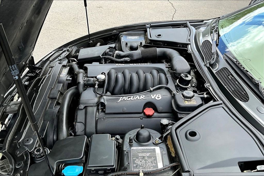 Used 1998 Jaguar XK8 Convertible RWD image 27
