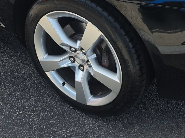 Used 2010 Chevrolet Camaro SS RWD image 11