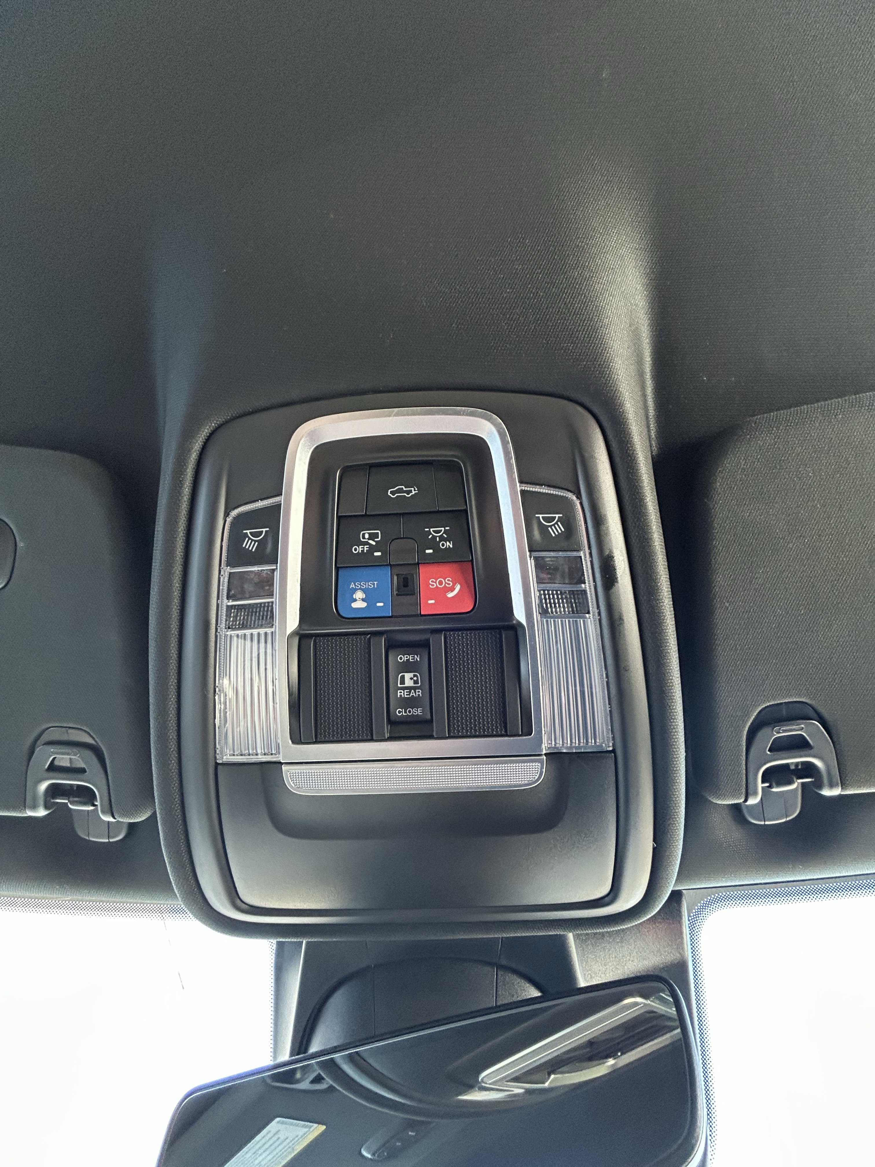 Used 2022 RAM 1500 Laramie w/ Sport Appearance Package AWD/4WD image 31
