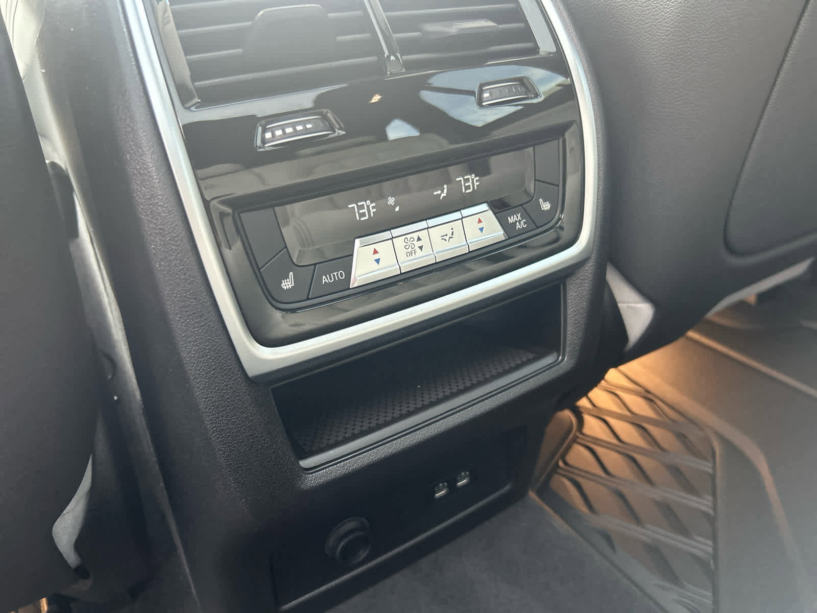 Used 2026 BMW X5 M60i image 21