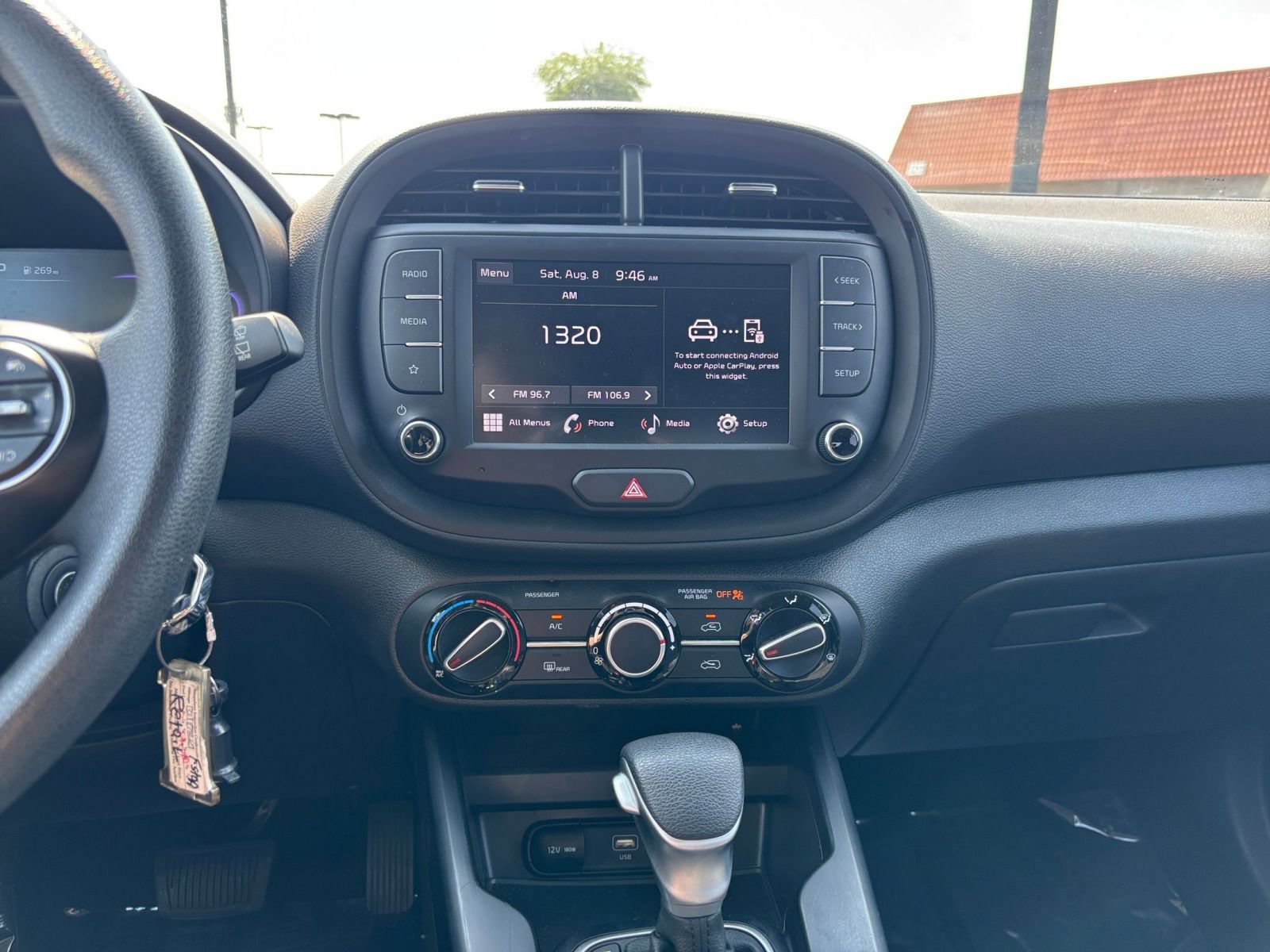 Used 2025 Kia Soul LX w/ LX Technology Package FWD image 14