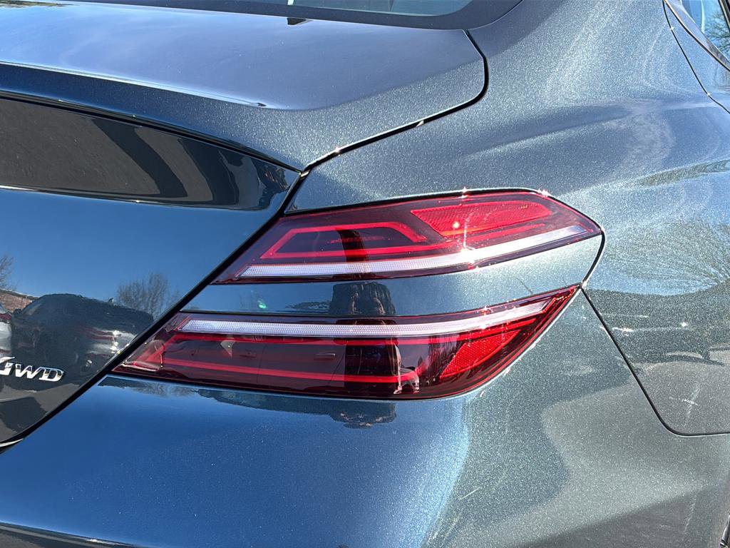 Used 2023 Genesis G70 3.3T w/ Sport Prestige Package image 13