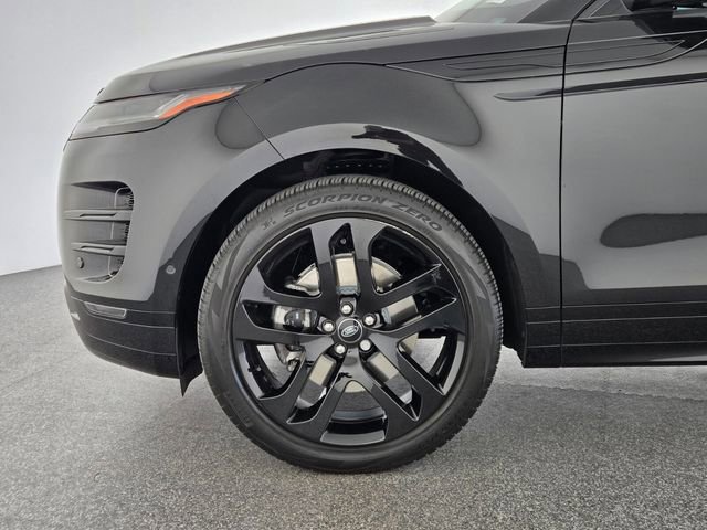Certified 2024 Land Rover Range Rover Evoque Dynamic SE AWD/4WD image 9